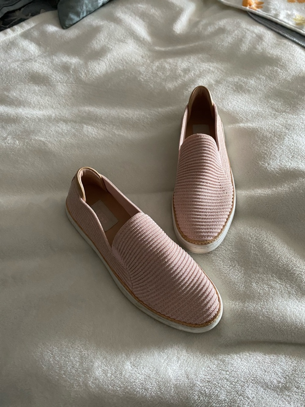 UGG  Sneakers in Blush Pink